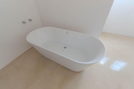 Apartamento para alugar com 450m², 6 quartos e 2 vagas Apartamento para alugar com 450m², 6 quartos e 2 vagasBanheiro da Suíte 1