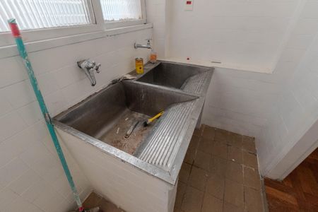 Apartamento para alugar com 450m², 6 quartos e 2 vagas Apartamento para alugar com 450m², 6 quartos e 2 vagasÁrea de Serviço