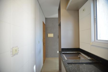 Apartamento à venda com 80m², 2 quartos e 2 vagasCozinha