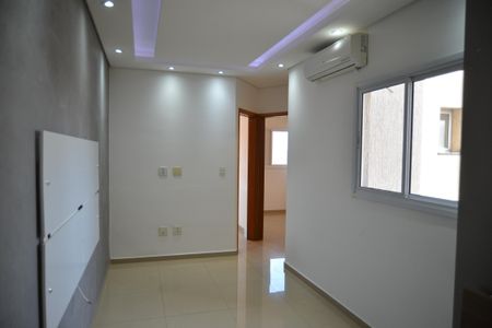 Apartamento à venda com 80m², 2 quartos e 2 vagasSala