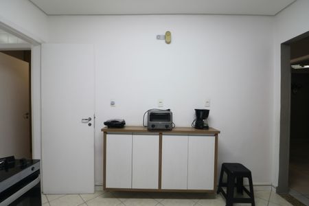 Apartamento para alugar com 250m², 4 quartos e 2 vagas Apartamento para alugar com 250m², 4 quartos e 2 vagasCozinha