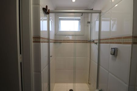 Apartamento para alugar com 250m², 4 quartos e 2 vagas Apartamento para alugar com 250m², 4 quartos e 2 vagasBanheiro Suíte 1