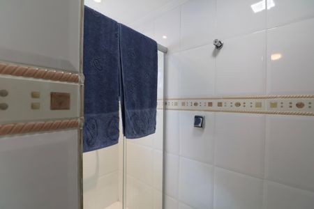 Apartamento para alugar com 250m², 4 quartos e 2 vagas Apartamento para alugar com 250m², 4 quartos e 2 vagasBanheiro Suíte 2