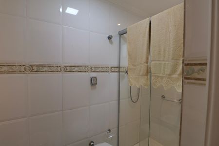 Apartamento para alugar com 250m², 4 quartos e 2 vagas Apartamento para alugar com 250m², 4 quartos e 2 vagasBanheiro Suíte 3