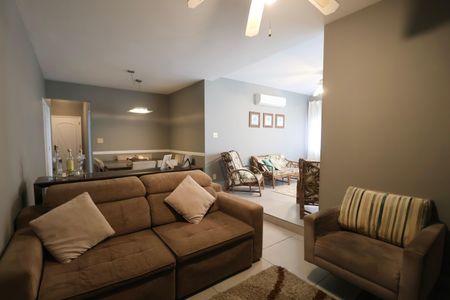 Apartamento para alugar com 250m², 4 quartos e 2 vagas Apartamento para alugar com 250m², 4 quartos e 2 vagasSala