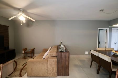 Apartamento para alugar com 250m², 4 quartos e 2 vagas Apartamento para alugar com 250m², 4 quartos e 2 vagasSala