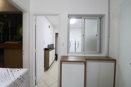 Apartamento para alugar com 250m², 4 quartos e 2 vagas Apartamento para alugar com 250m², 4 quartos e 2 vagasÁrea de Serviço