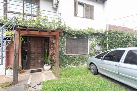 Casa à venda com 212m², 4 quartos e 2 vagasFachada