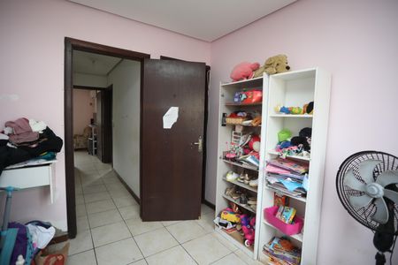 Casa à venda com 212m², 4 quartos e 2 vagasQuarto 1