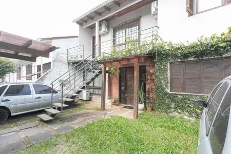 Casa à venda com 212m², 4 quartos e 2 vagasFachada