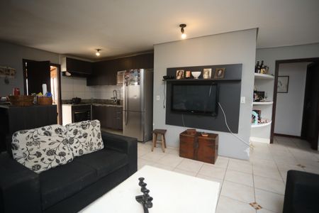 Casa à venda com 212m², 4 quartos e 2 vagasSala