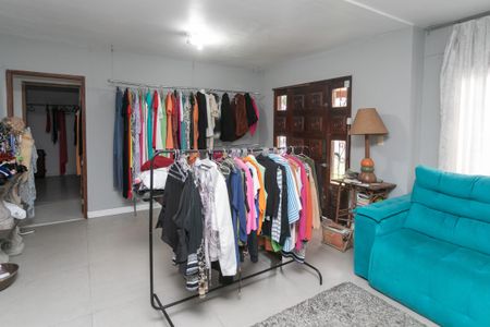 Casa à venda com 212m², 4 quartos e 2 vagasEdícula