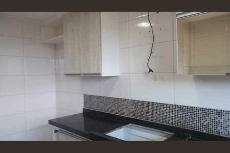 Casa de condomínio à venda com 220m², 4 quartos e 1 vagaCozinha