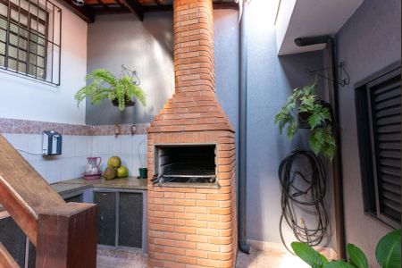 Casa à venda com 240m², 4 quartos e 3 vagasChurrasqueira