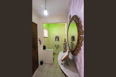 Casa à venda com 240m², 4 quartos e 3 vagasLavabo