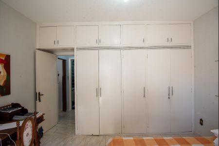 Casa à venda com 240m², 4 quartos e 3 vagasQuarto 2