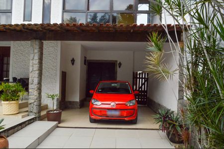Casa de condomínio à venda com 250m², 4 quartos e 2 vagasGaragem 