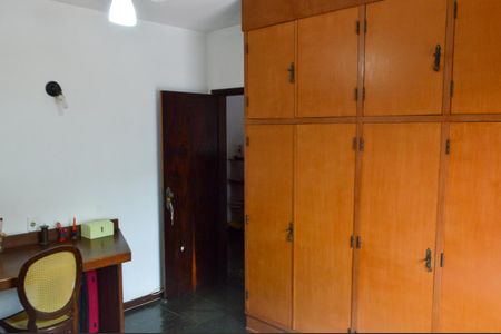 Casa de condomínio à venda com 250m², 4 quartos e 2 vagasQuarto 2