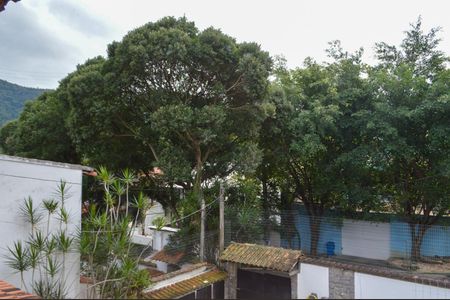 Casa de condomínio à venda com 250m², 4 quartos e 2 vagasVista do Quarto 2