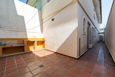Casa à venda com 140m², 3 quartos e 2 vagasQuintal