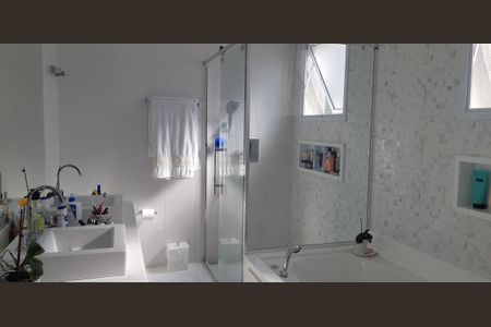 Apartamento à venda com 165m², 3 quartos e 4 vagas