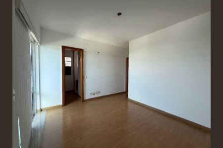 Apartamento à venda com 160m², 4 quartos e 2 vagas