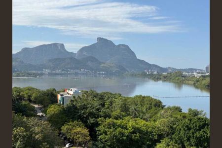 Apartamento à venda com 160m², 4 quartos e 2 vagas