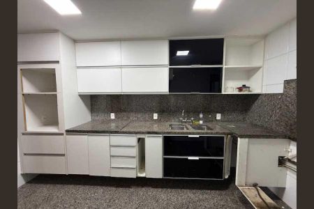 Apartamento à venda com 160m², 4 quartos e 2 vagas