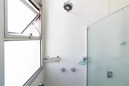 Apartamento à venda com 198m², 3 quartos e 2 vagasBanheiro da Suíte