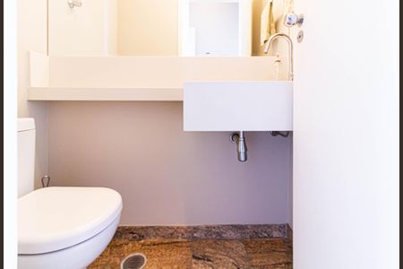 Apartamento à venda com 198m², 3 quartos e 2 vagasLavabo