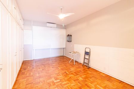 Apartamento à venda com 198m², 3 quartos e 2 vagasSuíte