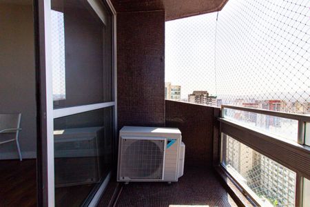 Apartamento à venda com 198m², 3 quartos e 2 vagasVaranda