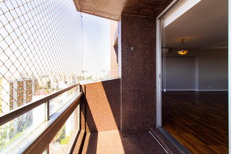 Apartamento à venda com 198m², 3 quartos e 2 vagasVaranda