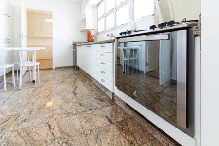 Apartamento à venda com 198m², 3 quartos e 2 vagasCozinha