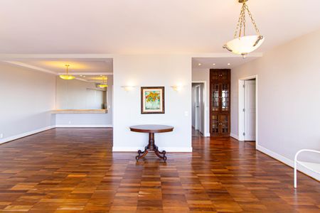 Apartamento à venda com 198m², 3 quartos e 2 vagasSala