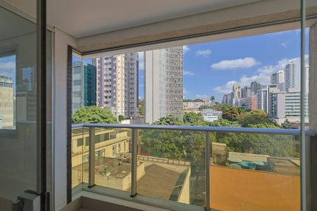 Apartamento à venda com 76m², 2 quartos e 2 vagasVaranda