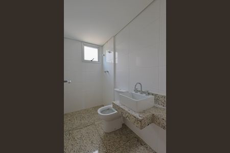 Apartamento à venda com 76m², 2 quartos e 2 vagasBanheiro