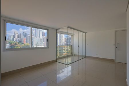 Apartamento à venda com 76m², 2 quartos e 2 vagasSala