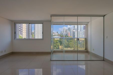 Apartamento à venda com 76m², 2 quartos e 2 vagasSala