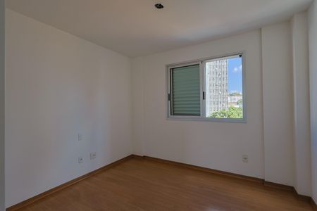 Apartamento à venda com 76m², 2 quartos e 2 vagasQuarto 