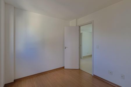 Apartamento à venda com 76m², 2 quartos e 2 vagasQuarto 