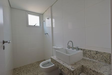 Apartamento à venda com 76m², 2 quartos e 2 vagasBanheiro