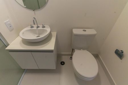 Banheiro de kitnet/studio à venda com 1 quarto, 28m² em Vila Aricanduva, São Paulo