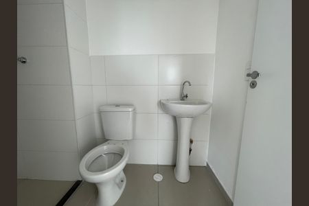 Apartamento para alugar com 41m², 2 quartos e sem vagaBanheiro