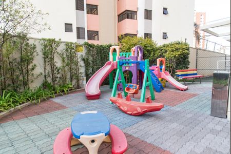 Apartamento para alugar com 78m², 2 quartos e 2 vagasÁrea comum - Playground