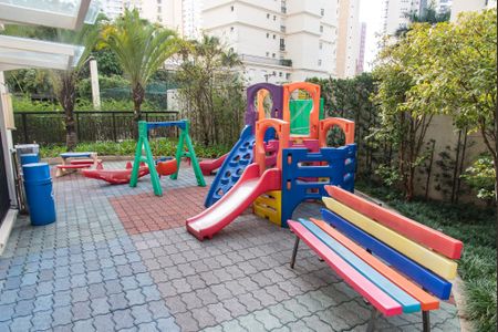 Apartamento para alugar com 78m², 2 quartos e 2 vagasÁrea comum - Playground