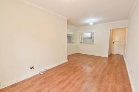 Apartamento para alugar com 78m², 2 quartos e 2 vagasSala