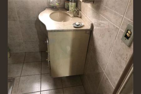 Casa à venda com 440m², 4 quartos e 4 vagas