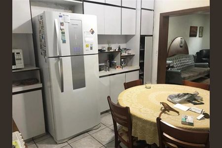 Casa à venda com 440m², 4 quartos e 4 vagas