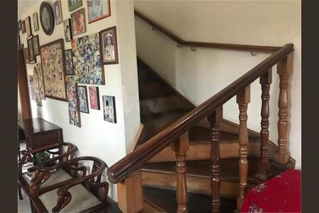 Casa à venda com 440m², 4 quartos e 4 vagas